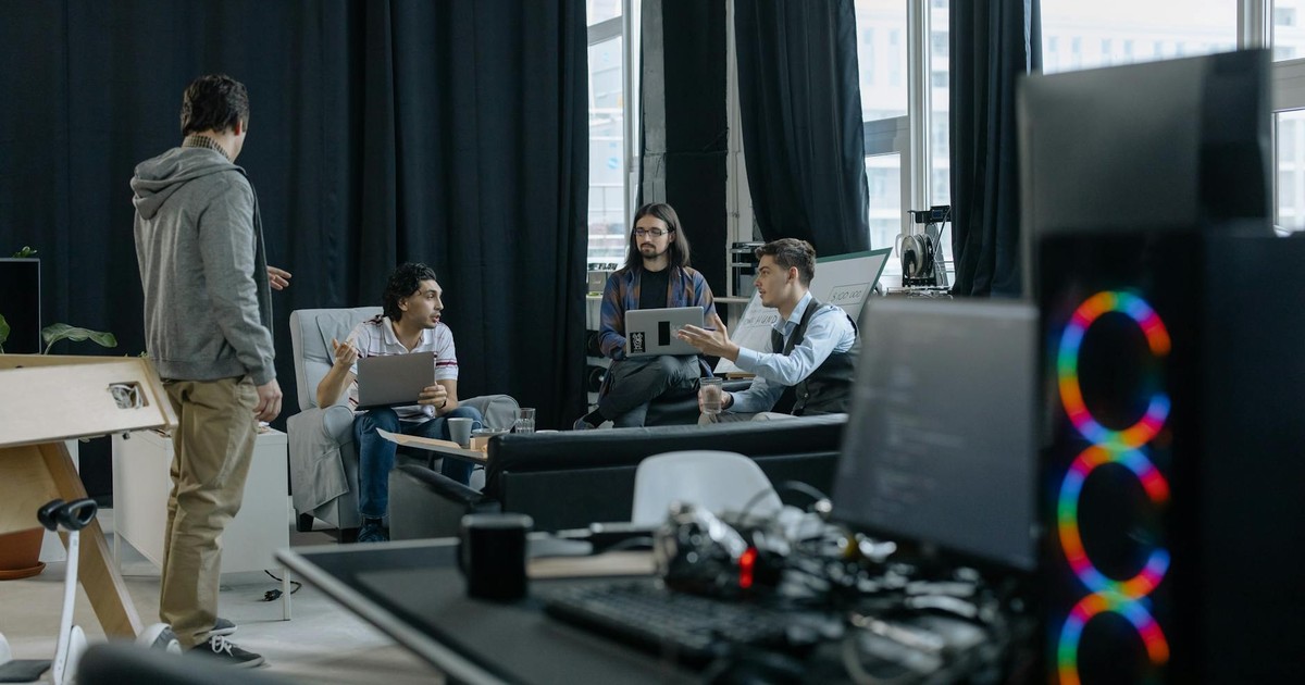 Claude Dominates HumanX Buzz as OpenAI’s Strategy Falters