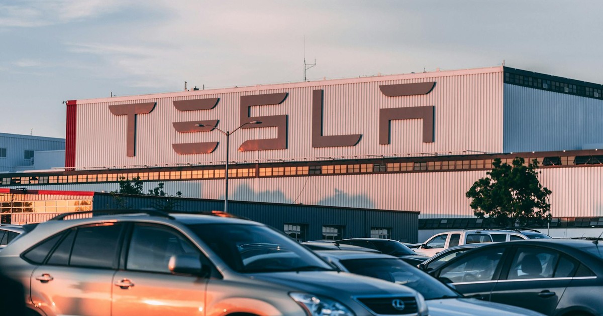 Slate Auto’s Disruptive EV Play: Bezos-Backed Startup Charts a Risky Path to a $20K Truck